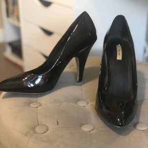 *Donating soon!* Black patent heels